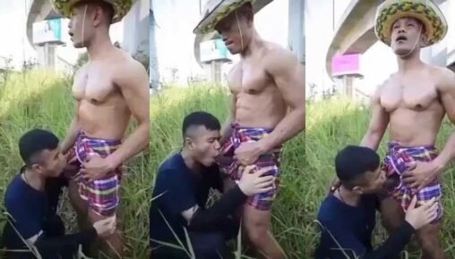 อมควยหนุ่มผ้าขาวม้ากล้ามใหญ่ Outdoorในทุ่งหญ้าใต้ทางด่วนกลางวันแสกๆ พี่เขาเงี่ยนมากโยกควยใหญ่ๆเย็ดเต็มปากจนน้ำแตก