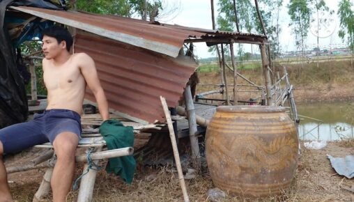 พี่ซัน ครึ้มอกครึ้มใจนอนแก้ผ้าอ้าขาโชว์ควย ชักว่าวโชว์Outdoorที่เพิงพักริมน้ำ บรรยากาศชวนเงี่ยนน้ำแตกเล่นๆ