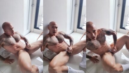 นายแบบนักกล้ามชาวไทยรุ่นใหญ่ แดดดี้ดีน โด่งดังมากในโอนลี่แฟน ชักว่าวน้ำแตกเสียวสัสๆ ตัวพ่อโชว์เงี่ยนให้เด็กมันดู